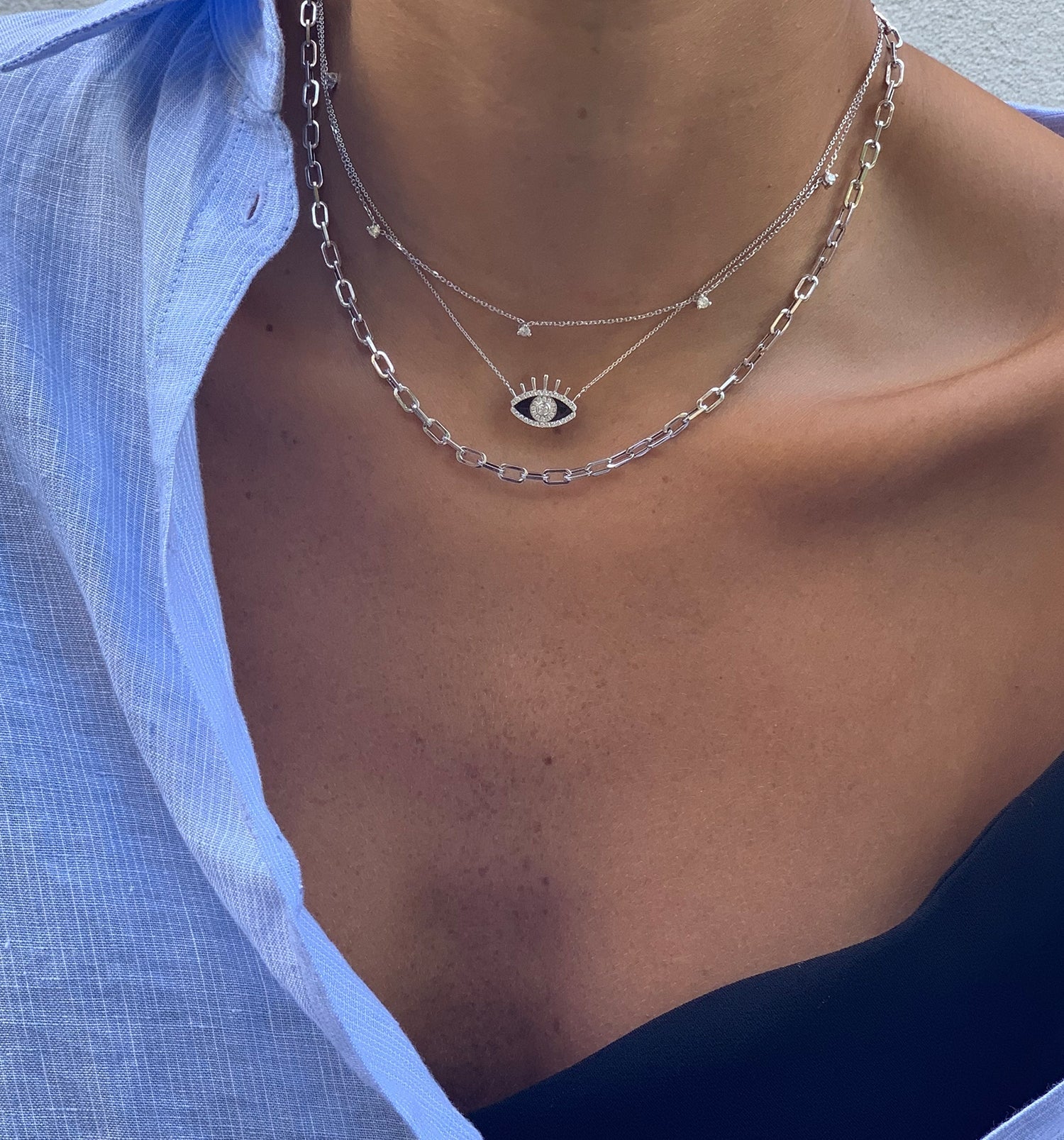 White Gold Choker Necklace Set with Five Diamonds MUST HAVE NECKLACE
