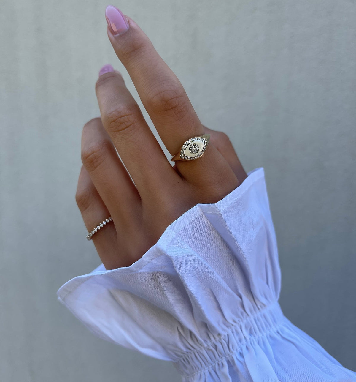 PINKY THIN CROWN RING