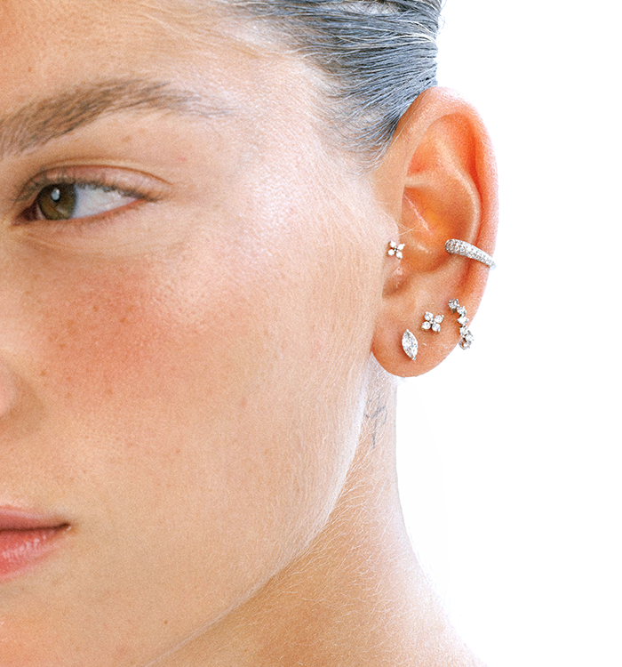 FOUR DIAMONDS PIERCING LABRET EARRING