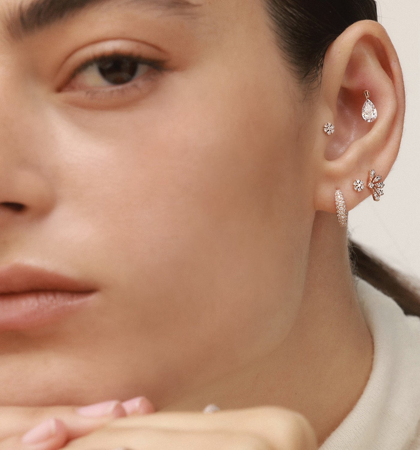 VIVI DIAMONDS STUD EARRING