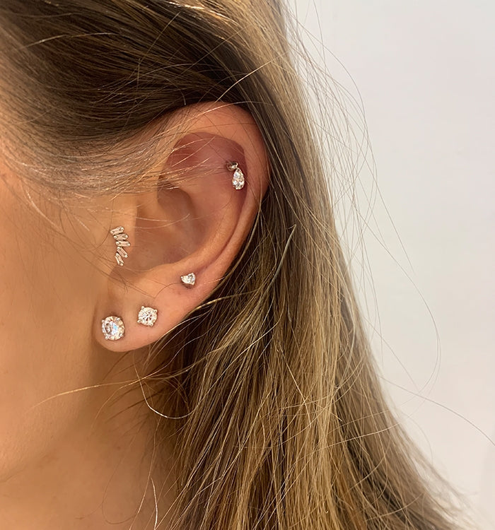 DRILLED DROP SHAPE DIAMOND PIERCING LABRET