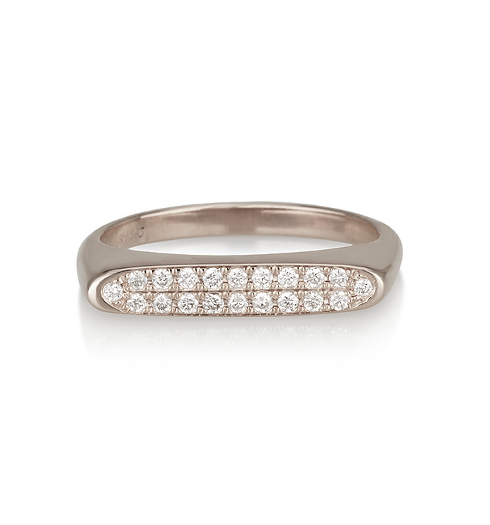 SIGNET RING VICTORIA PINKY DIAMONDS RING