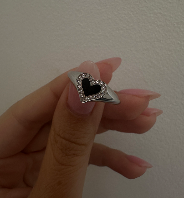 LEV HEART SIGNET DIAMONDS RING